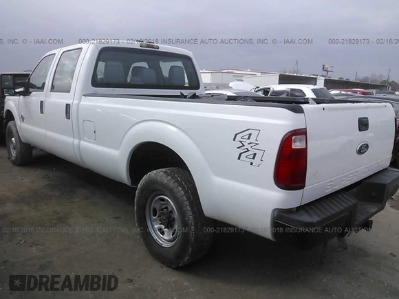 2011 Ford Super Duty F-250 SRW XL with VIN 1FT7W2BT0BEA38303, listed as a IAAI auction lot 21829173 with 164,885 mi miles. Bid and sale history available at carsss.com. Image 3.
