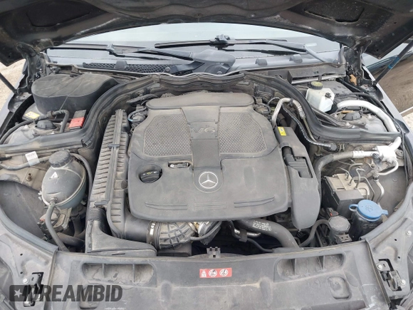 2013 Mercedes-Benz C 300 Sport with VIN WDDGF8AB3DA783106, listed as a IAAI auction lot 41911478 with 117,062 mi miles and . Bid and sale history available at carsss.com. Image 10.