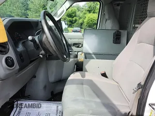 2010 Ford Econoline Cargo Commercial z VIN 1FTNE2EL2ADA74603, wystawiony jako IAAI lot #42511184 z przebiegiem 161 715 mil mil oraz . Historia ofert i sprzedaży dostępna na DreamBid. Obrazek 4.