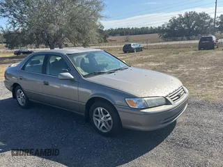 2000 Toyota Camry CE with VIN 4T1BG22K0YU002152, listed as a Copart auction lot 88989705 with 366,512 mi miles and Clean Title. Bid and sale history available at DreamBid. Image 1.