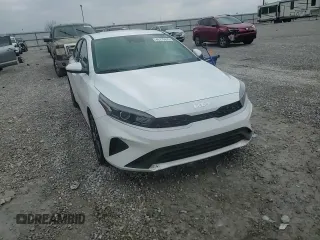 2024 Kia Forte LXS with VIN 3KPF24AD9RE784051, listed as a Copart auction lot 46370625 with 8,672 mi miles and Salvage Title. Bid and sale history available at DreamBid. Image 10.