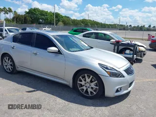 2013 Infiniti G37 Sedan Journey with VIN JN1CV6AP2DM711486, listed as a IAAI auction lot 41908345 with 225,607 mi miles. Bid and sale history available at carsss.com. Image 1.