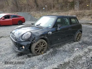 2017 MINI Hardtop Cooper z VIN WMWXP5C33H2G61017, wystawiony jako Copart lot #53379605 z przebiegiem 134 780 mil mil oraz Szkoda całkowita • Salvage title. Historia ofert i sprzedaży dostępna na DreamBid. Obrazek 1.