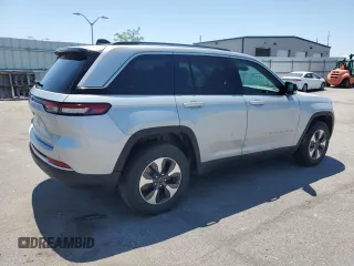 2023 Jeep Grand Cherokee with VIN 1C4RJYB64PC648891, listed as a Copart auction lot 61945935 with 37,970 mi miles and Clean title. Bid and sale history available at DreamBid. Image 3.