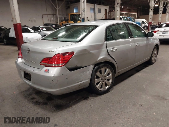 2007 Toyota Avalon XL with VIN 4T1BK36B37U227131, listed as a IAAI auction lot 41221104 with 141,852 mi miles. Bid and sale history available at carsss.com. Image 4.