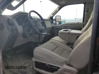 2008 Ford F-250 XL with VIN 1FTSX21568ED72693, listed as a Copart auction lot 63564855 with 268,393 mi miles and Salvage title. Bid and sale history available at DreamBid. Image 7.