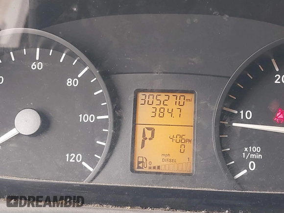 2011 Mercedes-Benz Sprinter Cargo with VIN WD3PE8CB7B5577541, listed as a IAAI auction lot 41883588 with 305,270 mi miles. Bid and sale history available at carsss.com. Image 15.