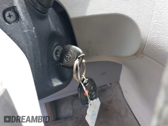 2011 Toyota Sienna XLE with VIN 5TDDK3DC8BS028176, listed as a IAAI auction lot 42592654 with 161,992 mi miles and . Bid and sale history available at DreamBid. Image 11.