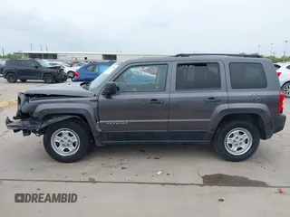 2015 Jeep Patriot Altitude Edition with VIN 1C4NJPBA3FD419477, listed as a IAAI auction lot 41878058 with 174,652 mi miles. Bid and sale history available at carsss.com. Image 14.