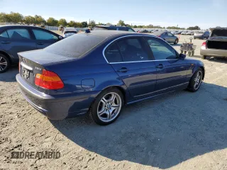 2004 BMW 3 Series 330i with VIN WBAEV53464KM34742, listed as a Copart auction lot 70491054 with 117,925 mi miles and Non Repairable. Bid and sale history available at carsss.com. Image 3.