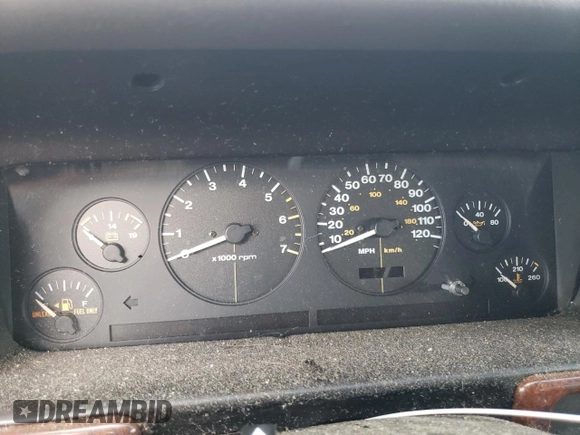 1997 Jeep Grand Cherokee Laredo z VIN 1J4GZ58S4VC502596, wystawiony jako Copart lot #88255865 z przebiegiem Nie podano mil oraz Nie do naprawy • Non repairable. Historia ofert i sprzedaży dostępna na DreamBid. Obrazek 9.