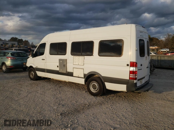 2008 Freightliner Sprinter with VIN WDYPE845985332140, listed as a Copart auction lot 78522104 with 298,467 mi miles and Non Repairable. Bid and sale history available at DreamBid. Image 2.