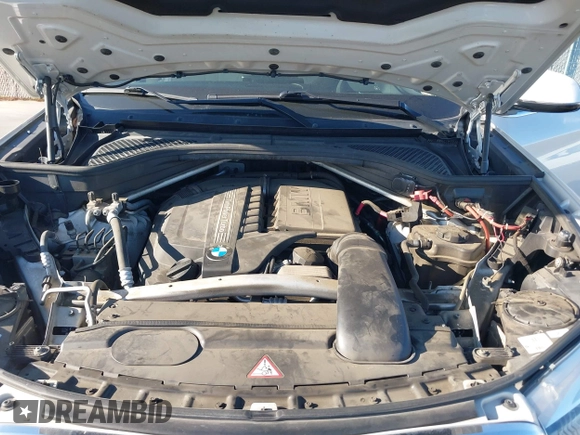2014 BMW X5 sDrive35i with VIN 5UXKR2C54E0C01376, listed as a IAAI auction lot 41647680 with 50,941 mi miles. Bid and sale history available at carsss.com. Image 10.