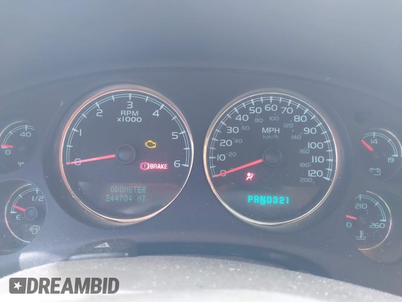 2008 GMC Yukon SLT w/4SB with VIN 1GKFK13068J198356, listed as a IAAI auction lot 42016987 with 244,704 mi miles. Bid and sale history available at carsss.com. Image 7.
