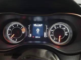 2020 Jeep Cherokee Latitude Plus с VIN 1C4PJMLB8LD564170, выставлен на аукционе IAAI как лот 41348768 с пробегом 55 573 миль миль и . История ставок и продаж доступна на DreamBid. Изображение 7.