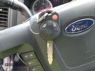 2012 Ford Escape XLT z VIN 1FMCU9DG9CKC73956, wystawiony jako IAAI lot #42812731 z przebiegiem 138 403 mil mil oraz . Historia ofert i sprzedaży dostępna na DreamBid. Obrazek 11.
