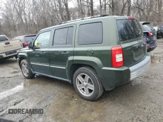 2008 Jeep Patriot Limited with VIN 1J8FT48W28D623151, listed as a Copart auction lot 44363375 with 218,930 mi miles and Salvage Title. Bid and sale history available at DreamBid. Image 2.