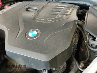 2022 BMW 5 Series 530i xDrive z VIN WBA13BJ05NWX75627, wystawiony jako IAAI lot #41650117 z przebiegiem 57 837 mil mil oraz . Historia ofert i sprzedaży dostępna na DreamBid. Obrazek 21.