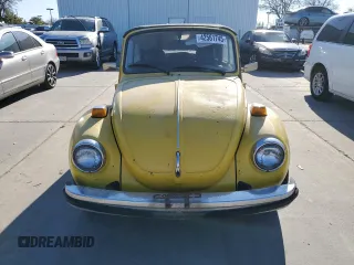 1979 Volkswagen Beetle with VIN 1582009602, listed as a Copart auction lot 42561745 with 25,764 mi miles and Salvage Title. Bid and sale history available at DreamBid. Image 5.