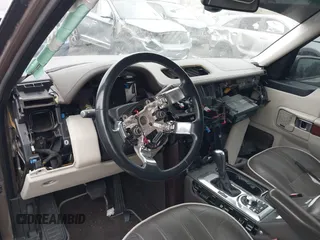 2011 Land Rover Range Rover HSE Lux with VIN SALMF1D40BA333873, listed as a IAAI auction lot 40939320 with Not provided miles and . Bid and sale history available at DreamBid. Image 6.