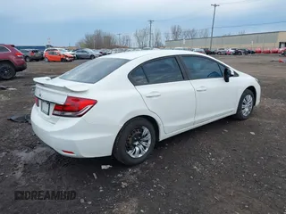 2013 Honda Civic LX z VIN 2HGFB2F5XDH569072, wystawiony jako IAAI lot #42122963 z przebiegiem 160 207 mil mil oraz . Historia ofert i sprzedaży dostępna na DreamBid. Obrazek 4.