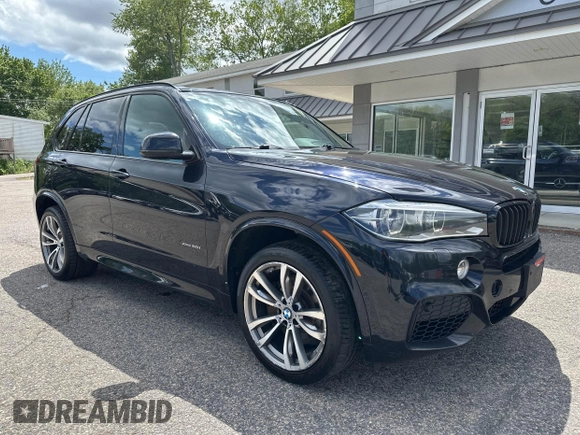 2015 BMW X5 xDrive50i z VIN 5UXKR6C56F0J75840, wystawiony jako IAAI lot #42409738 z przebiegiem 178 875 mil mil oraz . Historia ofert i sprzedaży dostępna na DreamBid. Obrazek 1.