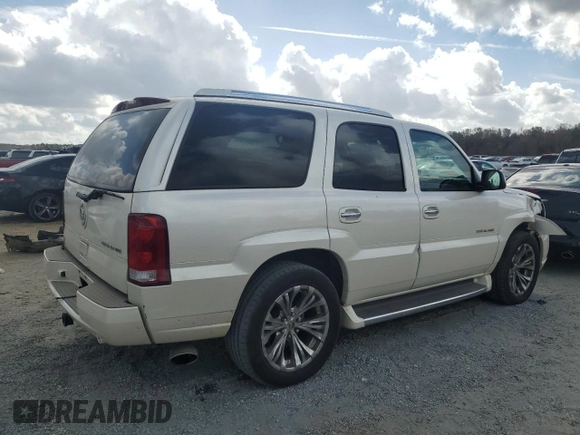 2004 Cadillac Escalade z VIN 1GYEC63T04R277457, wystawiony jako Copart lot #78555564 z przebiegiem 170 153 mil mil oraz Szkoda całkowita • Salvage title. Historia ofert i sprzedaży dostępna na DreamBid. Obrazek 3.