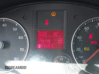 2009 Volkswagen Jetta SE z VIN 3VWRZ71K09M088979, wystawiony jako IAAI lot #42532075 z przebiegiem 179 179 mil mil oraz . Historia ofert i sprzedaży dostępna na DreamBid. Obrazek 7.