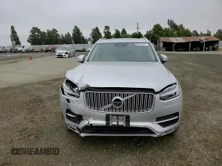 2016 Volvo XC90 T6 Inscription z VIN YV4A22PL4G1034535, wystawiony jako Copart lot #56227225 z przebiegiem 91 877 mil mil oraz Szkoda całkowita • Salvage title. Historia ofert i sprzedaży dostępna na DreamBid. Obrazek 14.