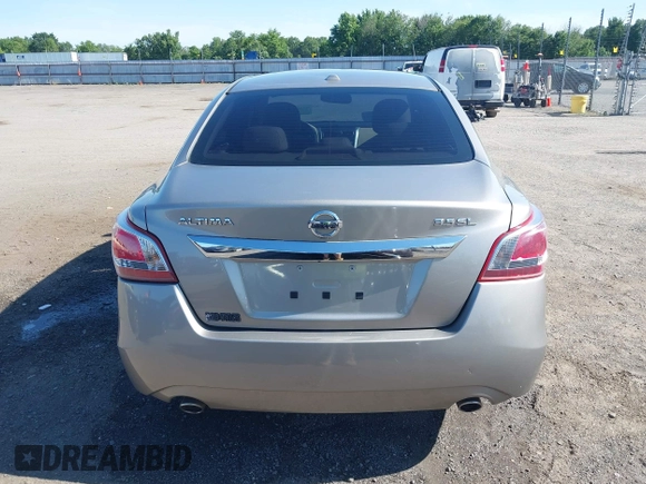 2013 Nissan Altima SL z VIN 1N4BL3AP3DC288653, wystawiony jako IAAI lot #42304043 z przebiegiem 108 640 mil mil oraz . Historia ofert i sprzedaży dostępna na DreamBid. Obrazek 16.