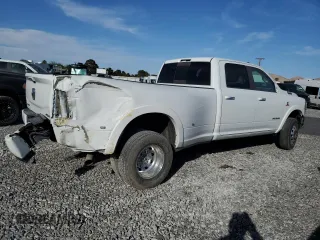 2021 Ram 3500 Laramie with VIN 3C63RRJL5MG689624, listed as a Copart auction lot 52739535 with 0 mi miles and Salvage Title. Bid and sale history available at carsss.com. Image 3.
