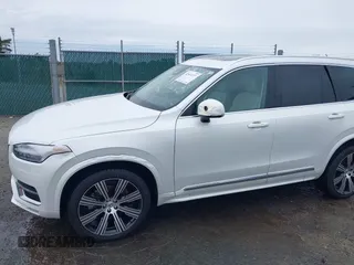 2024 Volvo XC90 Plus Bright Theme с VIN YV4062PE3R1181627, выставлен на аукционе IAAI как лот 42344215 с пробегом 24 443 миль миль и . История ставок и продаж доступна на DreamBid. Изображение 6.
