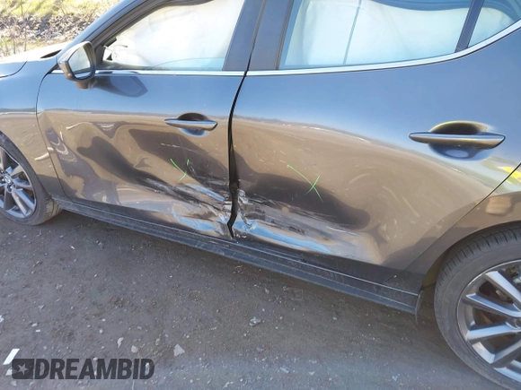 2020 Mazda 3 with VIN JM1BPBLMXL1160464, listed as a IAAI auction lot 42127954 with 70,073 mi miles and . Bid and sale history available at DreamBid. Image 6.