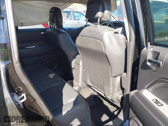 2014 Jeep Compass Latitude with VIN 1C4NJDEB2ED626380, listed as a IAAI auction lot 41675908 with 90,153 mi miles. Bid and sale history available at carsss.com. Image 8.