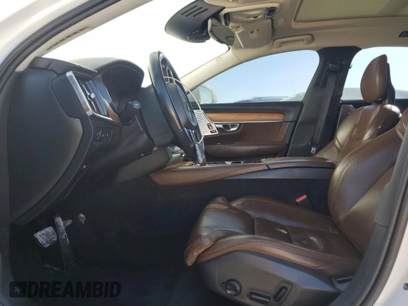 2018 Volvo S90 Inscription with VIN LVYBC0AL7JP031577, listed as a Copart auction lot 38838534 with 128,882 mi miles and Non Repairable. Bid and sale history available at carsss.com. Image 7.