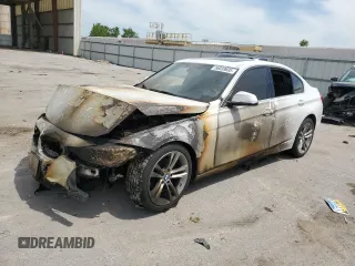 2017 BMW 3 Series 330i z VIN WBA8B9G37HNU56767, wystawiony jako Copart lot #56039695 z przebiegiem Nie podano mil oraz Szkoda całkowita • Salvage title. Historia ofert i sprzedaży dostępna na DreamBid. Obrazek 1.