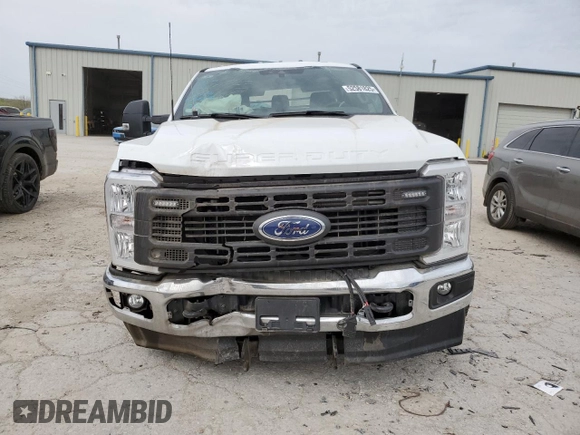 2024 Ford F-350 with VIN 1FT8X3BA0REF08670, listed as a Copart auction lot 52581825 with 12,776 mi miles and Salvage title. Bid and sale history available at DreamBid. Image 5.
