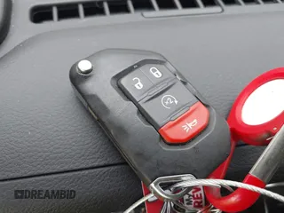 2023 Jeep Gladiator Sport S с VIN 1C6HJTAG0PL501578, выставлен на аукционе IAAI как лот 41912958 с пробегом 22 708 миль миль и . История ставок и продаж доступна на DreamBid. Изображение 11.