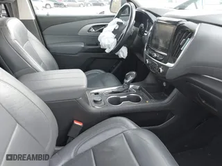 2021 Chevrolet Traverse LT Leather with VIN 1GNERHKW5MJ115986, listed as a IAAI auction lot 41420730 with 122,518 mi miles. Bid and sale history available at carsss.com. Image 5.