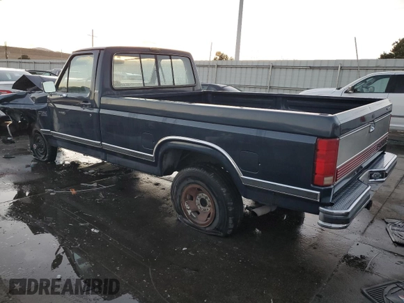 1986 Ford F-150 with VIN 1FTEF14N2GPA89930, listed as a Copart auction lot 43658645 with 87,219 mi miles and Clean Title. Bid and sale history available at carsss.com. Image 2.