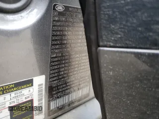 2018 Land Rover Range Rover Velar S с VIN SALYB2RX8JA773408, выставлен на аукционе Copart как лот 50968475 с пробегом 82 130 миль миль и Списание • Salvage title. История ставок и продаж доступна на DreamBid. Изображение 15.