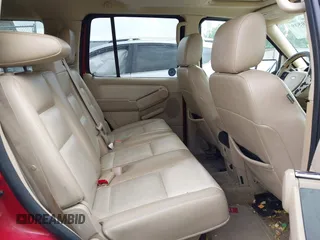 2006 Ford Explorer XLT z VIN 1FMEU73E46UB59076, wystawiony jako IAAI lot #42440539 z przebiegiem 166 077 mil mil oraz . Historia ofert i sprzedaży dostępna na DreamBid. Obrazek 8.