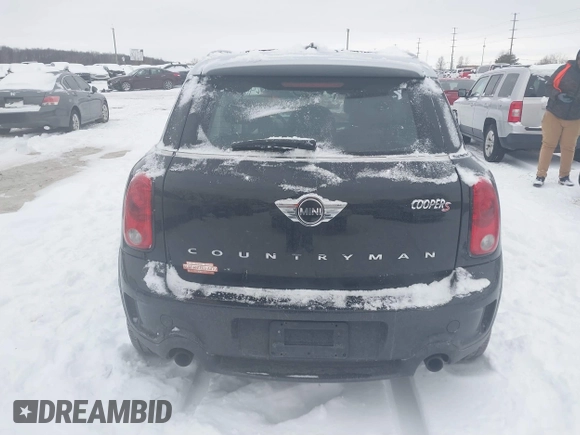 2016 MINI Countryman S with VIN WMWZC3C56GWT11105, listed as a IAAI auction lot 41228246 with 102,971 mi miles and . Bid and sale history available at DreamBid. Image 16.
