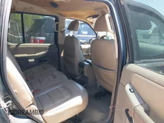 2002 Ford Explorer XLT z VIN 1FMZU63WX2ZC13479, wystawiony jako IAAI lot #42793555 z przebiegiem 206 581 mil mil oraz . Historia ofert i sprzedaży dostępna na DreamBid. Obrazek 8.