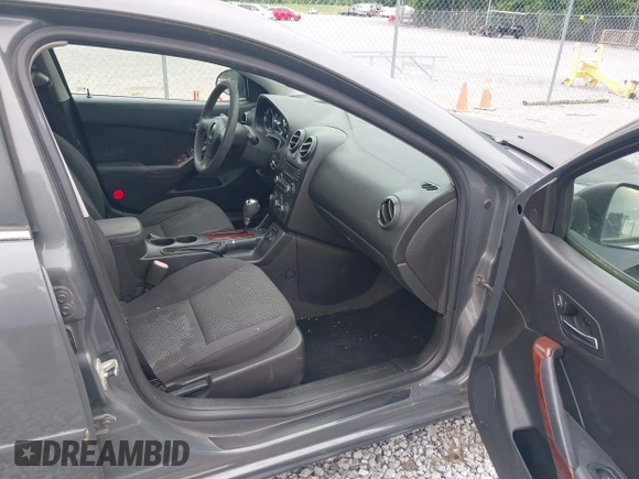 2008 Pontiac G6 1SV Value Leader z VIN 1G2ZF57B784115309, wystawiony jako IAAI lot #42314915 z przebiegiem 127 868 mil mil oraz . Historia ofert i sprzedaży dostępna na DreamBid. Obrazek 5.