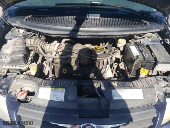 2006 Chrysler Town & Country SWB with VIN 1A4GP45R26B548730, listed as a Copart auction lot 77096574 with 178,706 mi miles and Salvage Title. Bid and sale history available at carsss.com. Image 12.