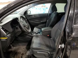 2018 Hyundai Tucson SE z VIN KM8J2CA47JU754245, wystawiony jako Copart lot #47880585 z przebiegiem 94 521 mil mil oraz Szkody całkowita. Historia ofert i sprzedaży dostępna na DreamBid. Obrazek 7.