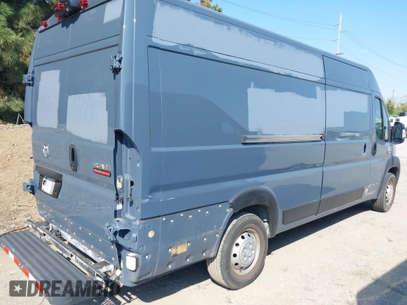 2020 Ram ProMaster Cargo with VIN 3C6URVJG0LE112638, listed as a IAAI auction lot 40284270 with 61,443 mi miles and . Bid and sale history available at carsss.com. Image 4.