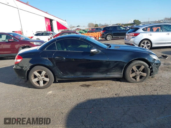 2006 Mercedes-Benz SLK 280 z VIN WDBWK54F66F114895, wystawiony jako IAAI lot #41409991 z przebiegiem 128 962 mil mil oraz . Historia ofert i sprzedaży dostępna na DreamBid. Obrazek 13.