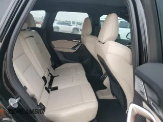 2024 BMW X1 xDrive28i z VIN WBX73EF07R5Y34795, wystawiony jako Copart lot #52121345 z przebiegiem 8 605 mil mil oraz Nie do naprawy • Non repairable. Historia ofert i sprzedaży dostępna na DreamBid. Obrazek 11.